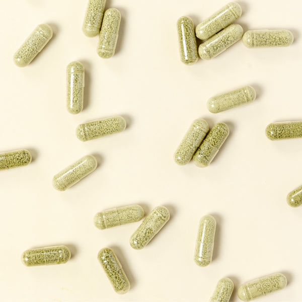 MaryRuth Complete Gut Health Prebiotic, Probiotic & Postbiotic Capsules  Product Photography